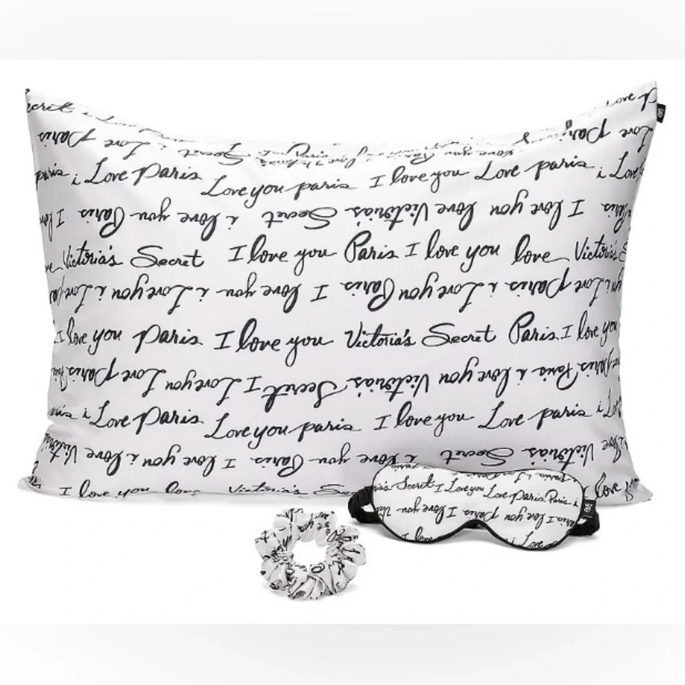 Victoria’s Secret Black and White Tote Bag and Sleep Set
